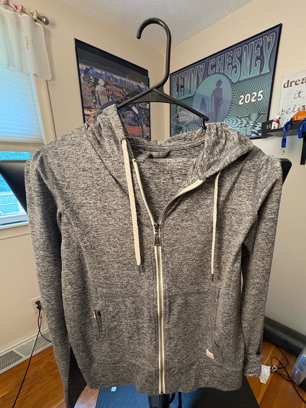 Vuori Women’s Halo Performance Hoodie